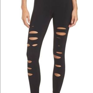 Alo Yoga Ripped Warrior 7/8 Midi Legging
